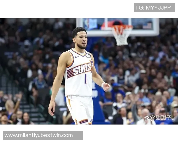 布克全力以赴砍下38分却难救主球队失利表现令人心疼